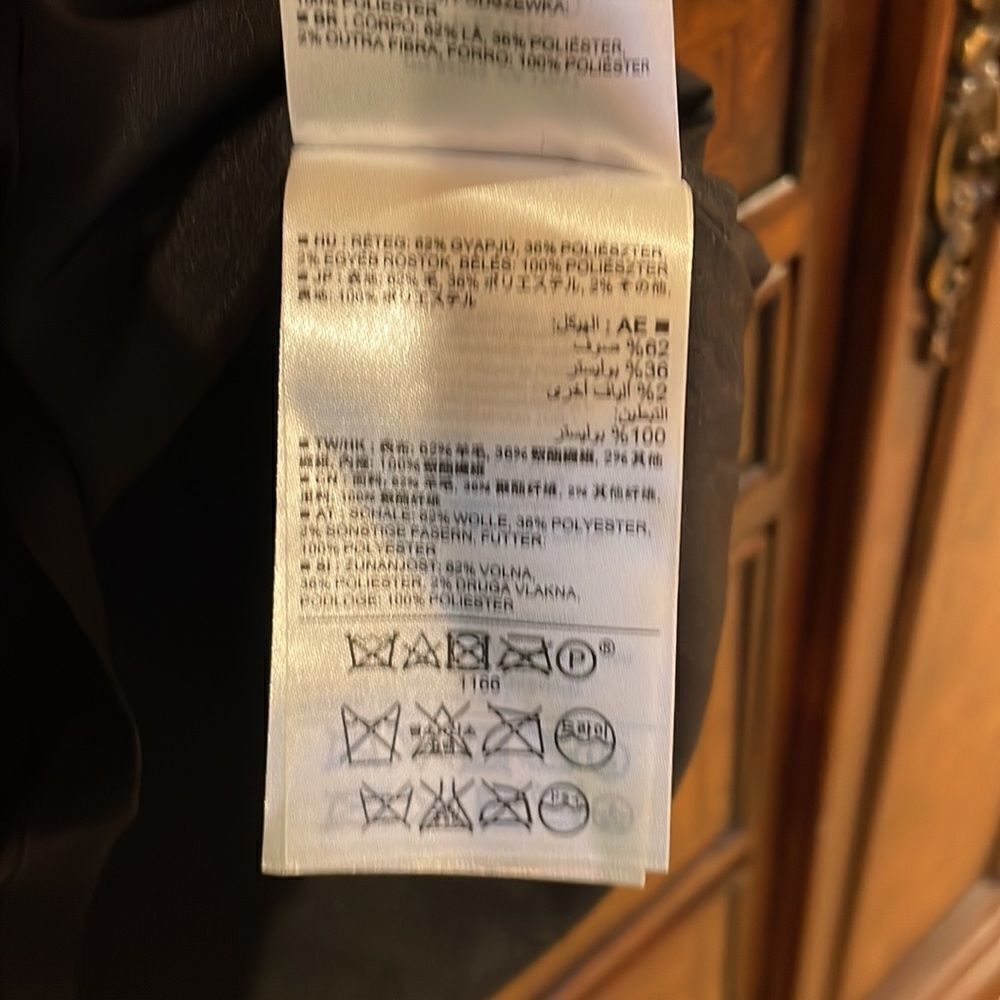 Banana Republic woman’s wool black and white skirt - Picture 9 of 13